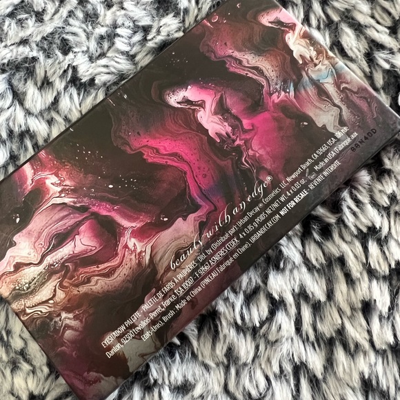 Urban Decay Urban Addictions Eyeshadow Palette - Picture 3 of 3